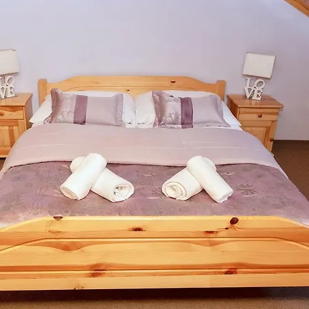 Privat U Mara ゲストハウス *