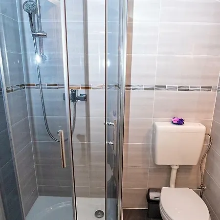 Privat U Mara *